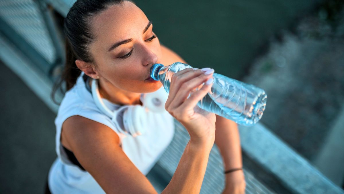 Para prevenir los calambres musculares lo mejor es, sin duda, la hidratación, sobre todo en días de actividad física Para prevenir los calambres musculares lo mejor es, sin duda, la hidratación, sobre todo en días de actividad física