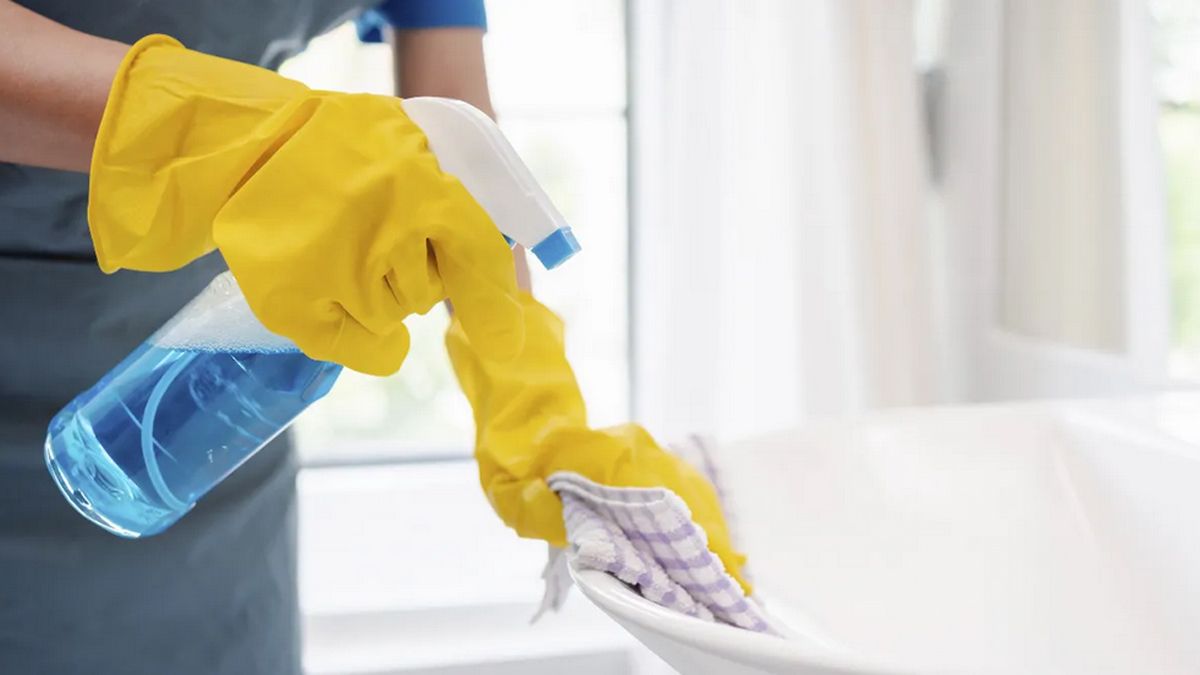 Empleadas domésticas: cómo será el sueldo de febrero luego de la decisión de Milei