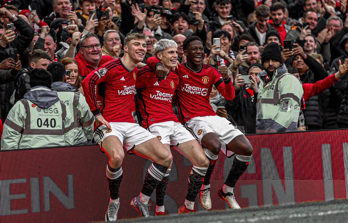 Garnacho fue la figura del triunfo en Old Trafford