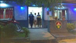 Fue detenido un muchacho que agitaba saqueos en las redes sociales Fue detenido un muchacho que agitaba saqueos en las redes sociales
