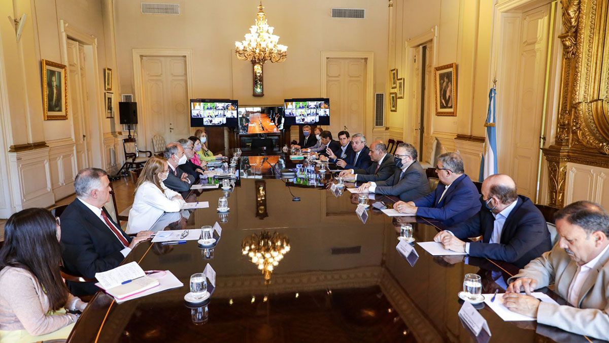 El encuentro de gobernadores en la Casa Rosada por el programa de precios congelados retroactivos al 1 de octubre.
