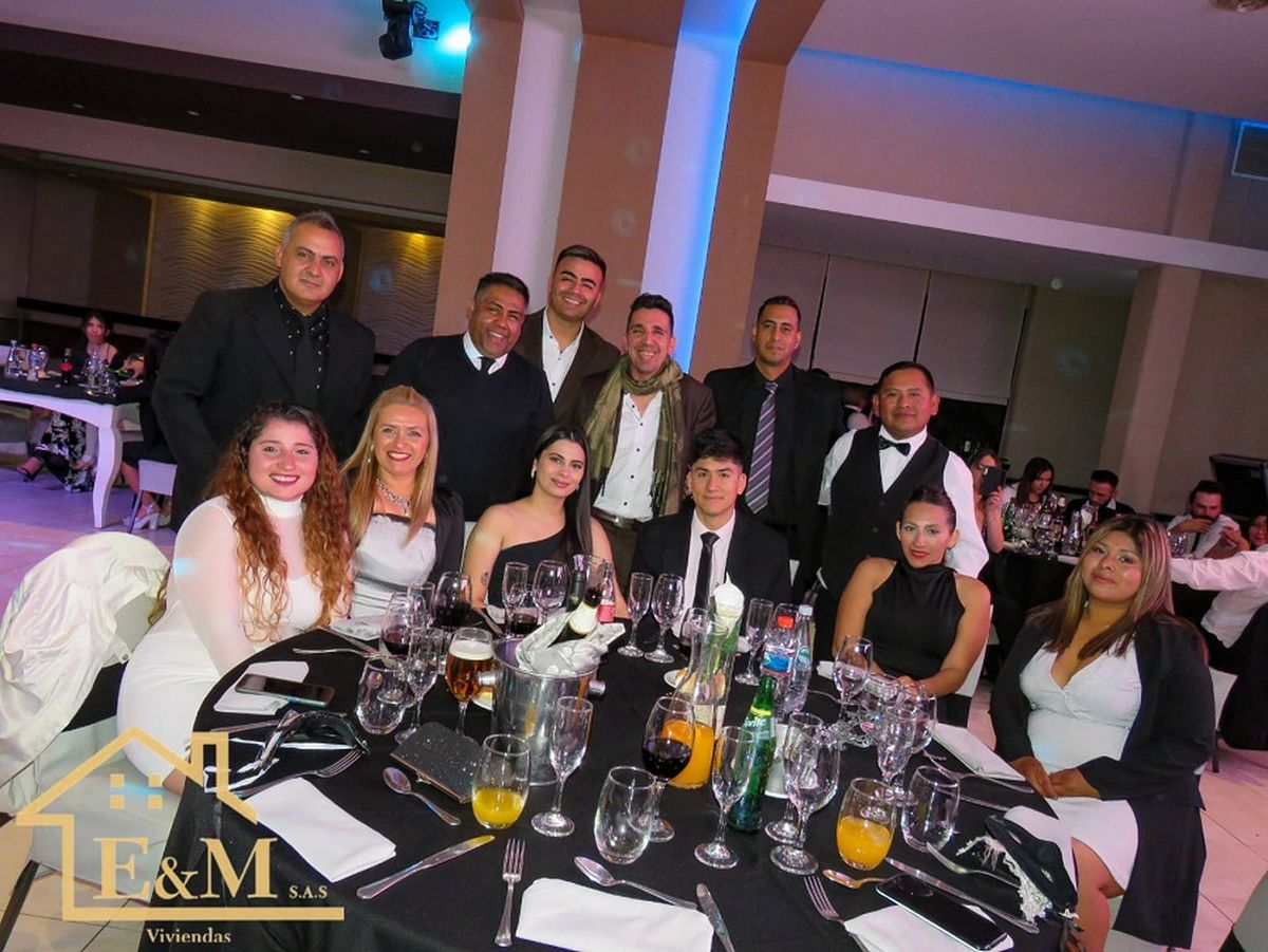 EyM Viviendas celebraron el 2° aniversario de esta empresa argentina con sede en Mendoza.