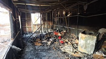 Una pareja y sus cuatro hijos perdieron todo en un incendio en su casa de Maipú y necesitan ayuda