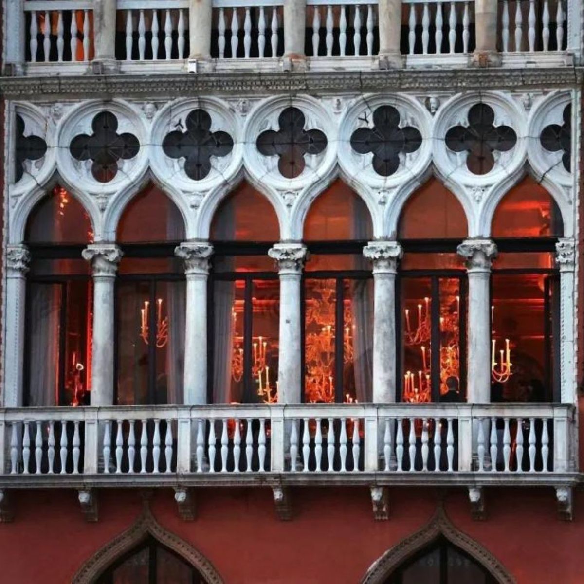 Boda Anya Taylor-Joy. Boda Anya Taylor-Joy.