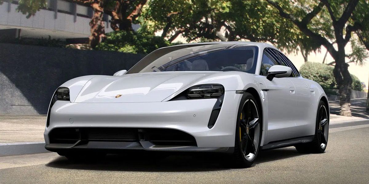 El Porsche Taycan, otro de los autos que llegarán a la Argentina en 2023