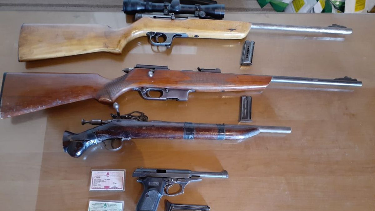 Detienen a dos asaltantes y a un acusado de violencia de género