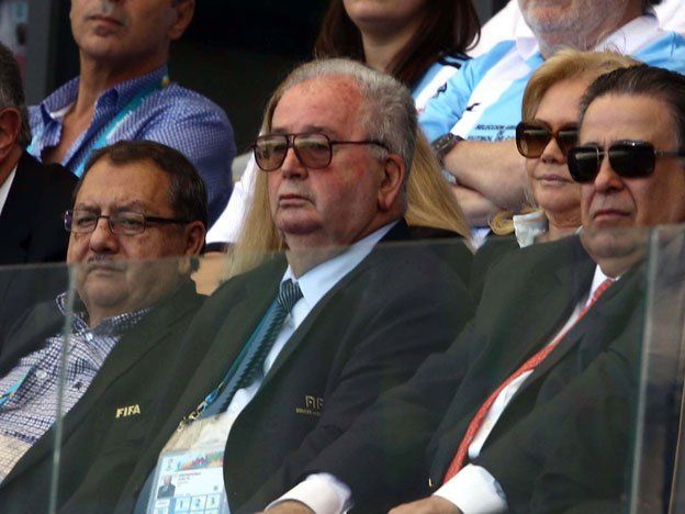 Lo dijo don Julio: El problema de Argentina son las contras rivales