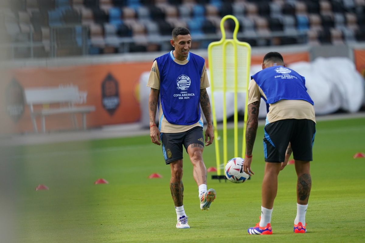 Di Mar&iacute;a ser&iacute;a titular si Scaloni decide no incluir a Messi de arranque.
