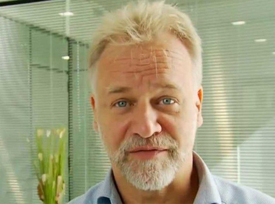 La denuncia en la Justificia Federal argentina es contra el médico alemán Andreas Ludwig Kalcker por promocionar el dióxido de cloro bajo el nombre de suplemento mineral milagroso contra el COVID-19.