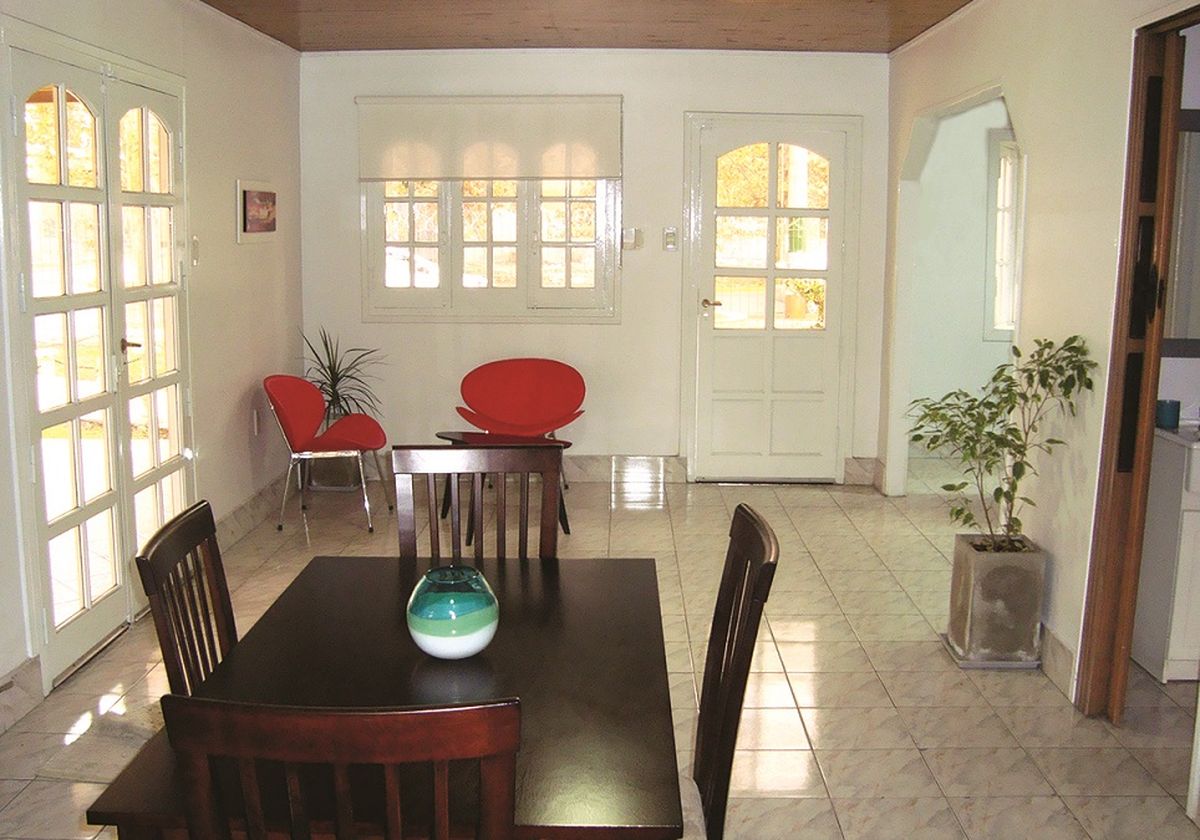 La empresa ofrece diseños tanto propios que van desde los 30 m2 hasta los 120 m2, como también proyectos personalizados. La empresa ofrece diseños tanto propios que van desde los 30 m2 hasta los 120 m2, como también proyectos personalizados.