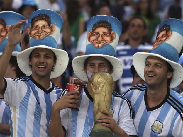 ¡Casi 300 mil argentinos fueron al Mundial! ... Y yo me quedé acá...