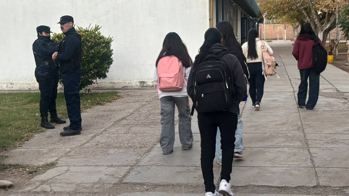 Tras las amenazas de tiroteo las clases en la escuela El Algarrobal se dictaron con presencia policial
