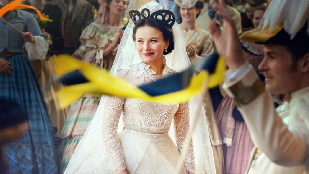 Devrim Lingnau interpreta a la emperatriz Elisabeth de Austria.