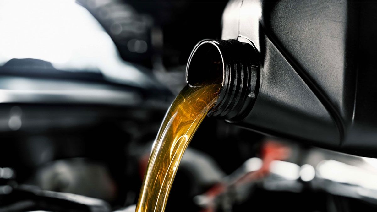 Cambio de aceite en el auto: cada cuántos kilómetros se le debe reemplazar