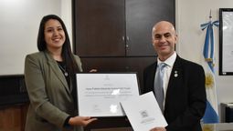 El neurocirujano Fabián Cremaschi fue premiado en la Legislatura.