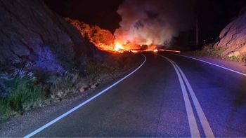 Dos muertos tras el choque de dos camiones y un auto en un accidente sobre Ruta 7 Dos muertos tras el choque de dos camiones y un auto en un accidente sobre Ruta 7