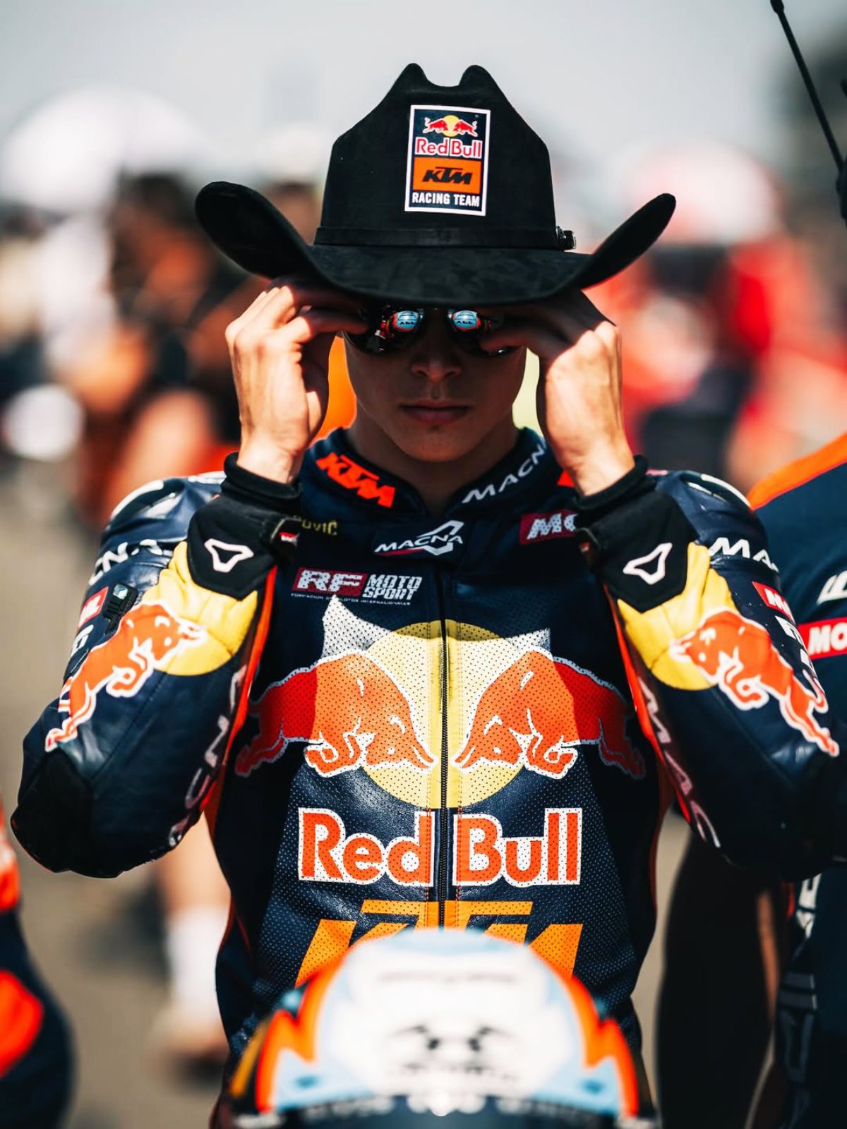 Valent&iacute;n Perrone, fue 4&deg; en el Gran Premio de Estados Unidos, tras liderar hasta los metros finales.