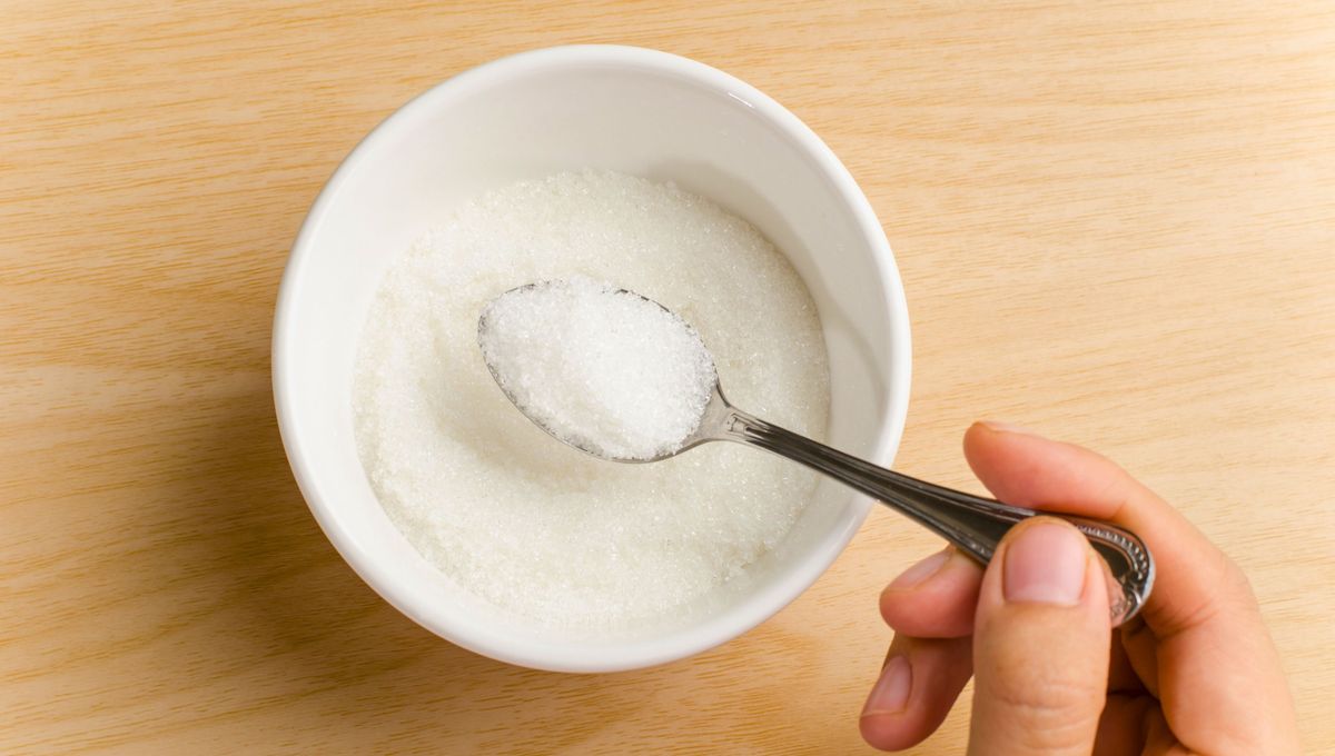 Expertos en jardinería aseguran que colocando azúcar en la tierra, el árbol de jade puede verse muy favorecido Expertos en jardinería aseguran que colocando azúcar en la tierra, el árbol de jade puede verse muy favorecido