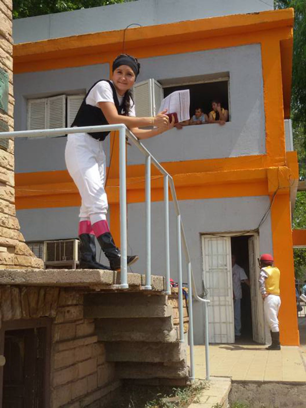 El ambiente del turf de Mendoza y el país, espera la recuperación de Florencia Giménez.