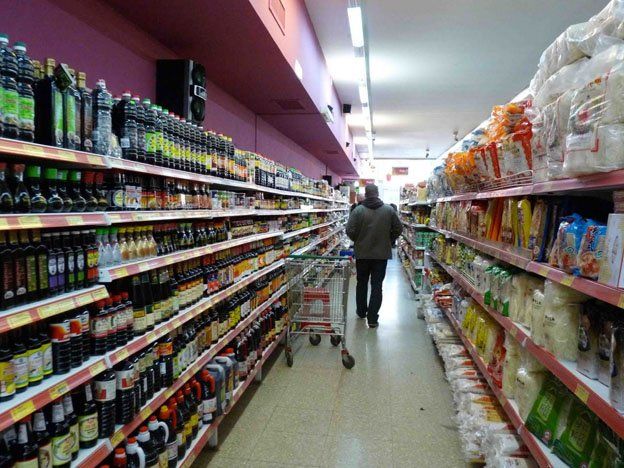 El acuerdo con los pequeños supermercados aún no llega a Mendoza