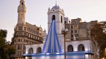 Una Argentina revolucionaria: la verdad sobre lo que pasó aquel 25 de mayo en Buenos Aires Una Argentina revolucionaria: la verdad sobre lo que pasó aquel 25 de mayo en Buenos Aires