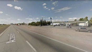 Una banda de ladrones robó $42 mil de una estación de servicio