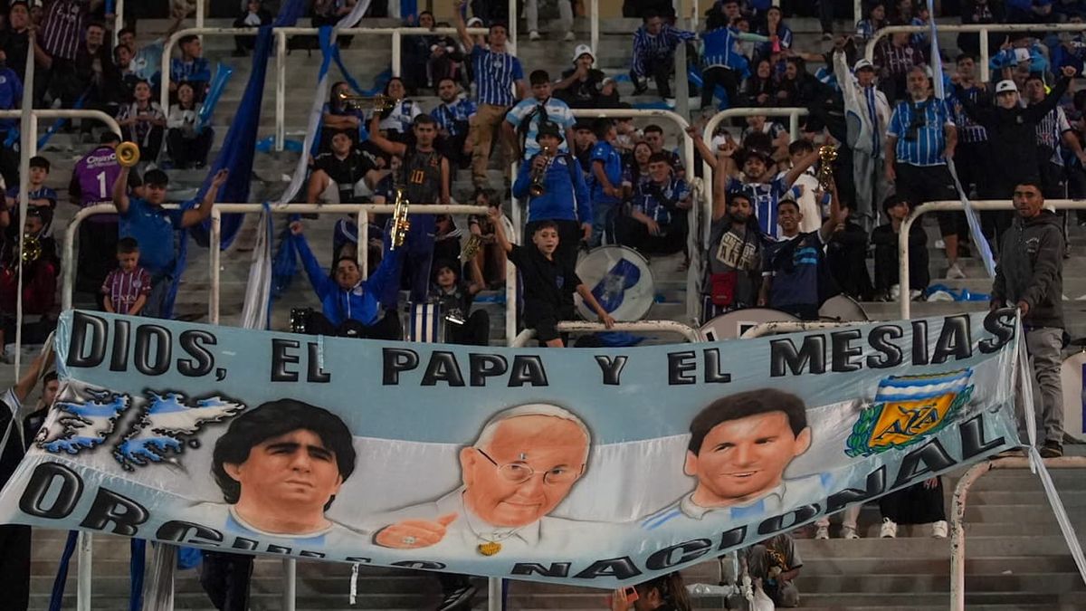 El homenaje al Papa Francisco.