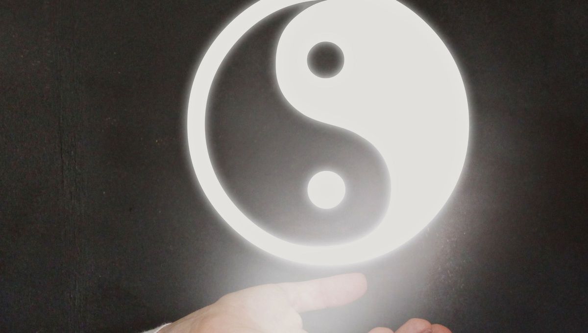 Los proverbios chicos son frases concisas, que se han mantenido vigentes por su capacidad para simplificar dilemas complejos y orientar las acciones diarias. Los proverbios chicos son frases concisas, que se han mantenido vigentes por su capacidad para simplificar dilemas complejos y orientar las acciones diarias.