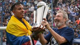 Villa y Vla celebraron en la Copa Argentina.