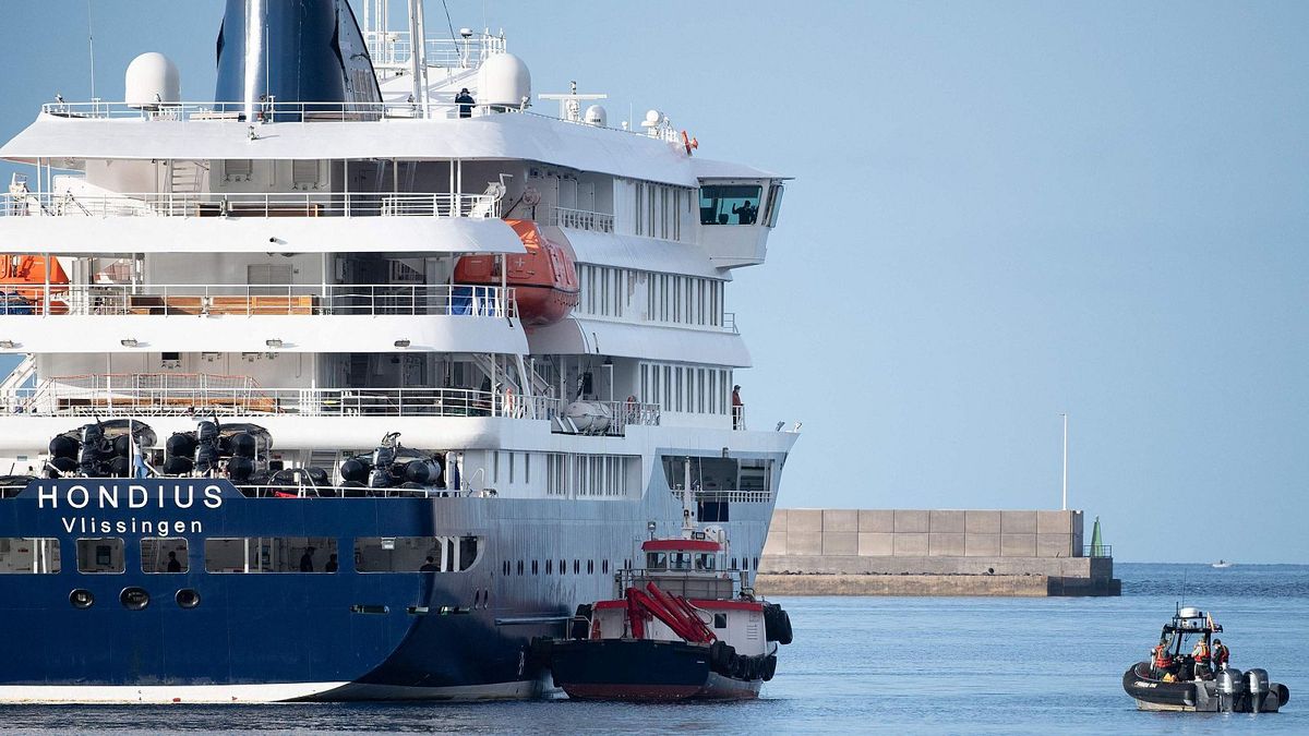 Los tripulantes y pasajeros del cruceron Hondius desembarcarán en Tenerife. Los tripulantes y pasajeros del cruceron Hondius desembarcarán en Tenerife. 