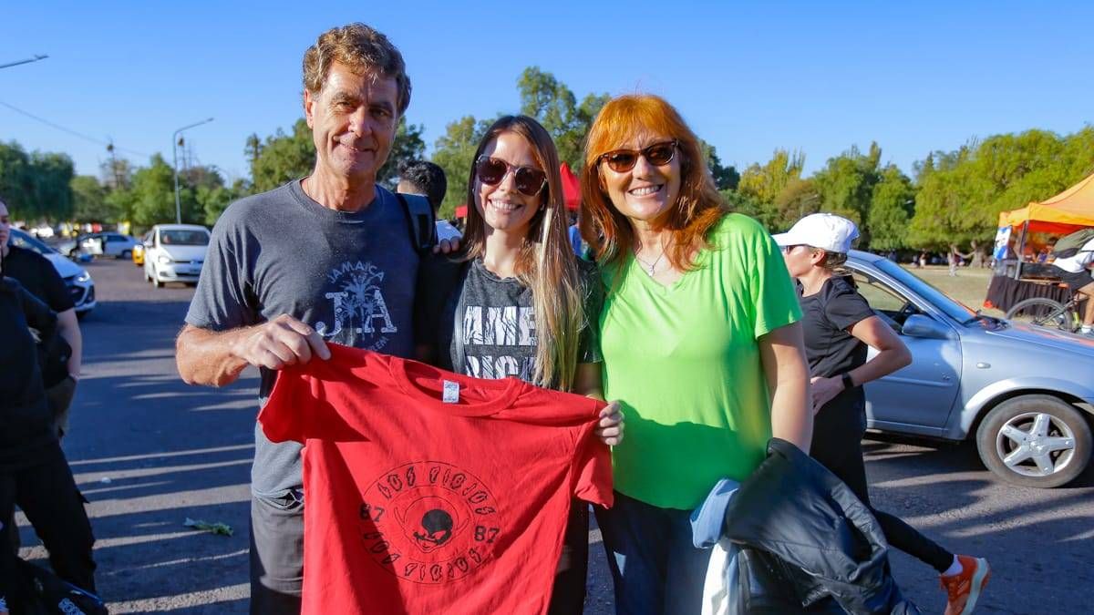Guillermo, Luciana y Claudia Cibeira. Los padres cumplieron una vieja promesa. Y evolucionaron con la música. Guillermo, Luciana y Claudia Cibeira. Los padres cumplieron una vieja promesa. Y evolucionaron con la música.