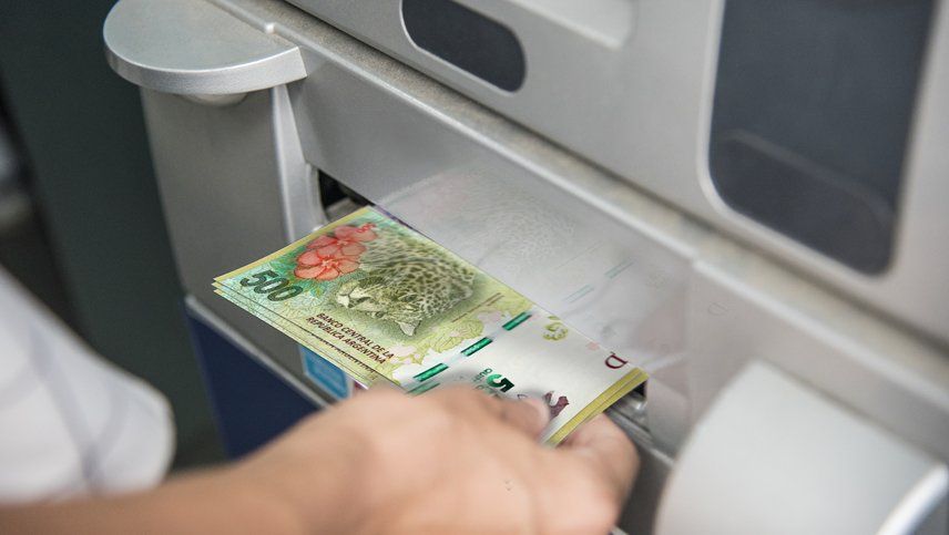 El Gobierno importará billetes de $500 y aumentará producción de $1.000