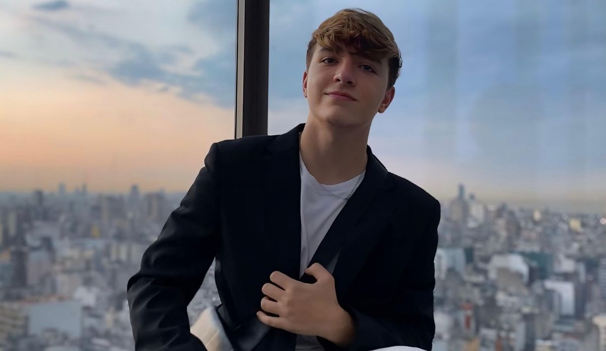 Felipe Prisco tiene 17 años y diseña para su propia marca de ropa.