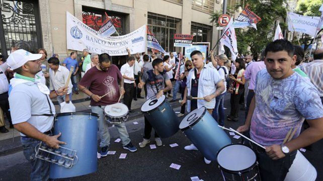 La Asociación Bancaria ratificó un paro de 48 horas para jueves y viernes