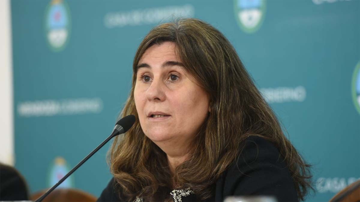 Ana María Nadal viajó este lunes a San Rafael para la presentación de nuevas autoridades en el hospital Schestakow.