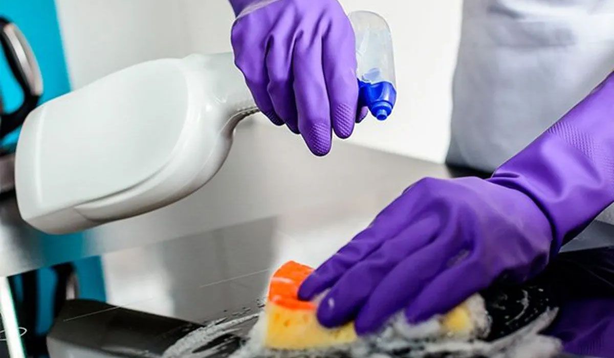 El sueldo de la empleada doméstica, ¿aumentará como el salario mínimo?