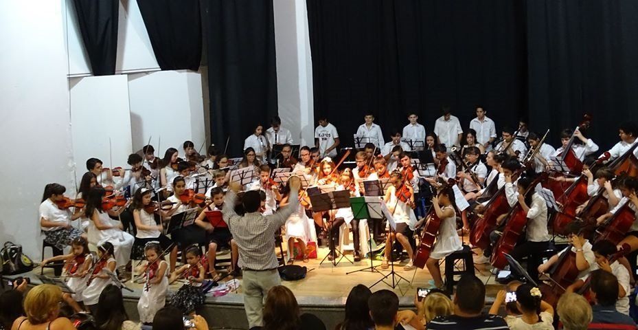 La Orquesta-escuela Río de los pájaros da un recital