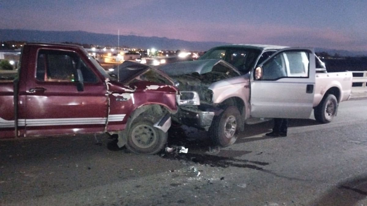 El accidente fue sobre el puente de calle Don Bosco y Acceso Este, en Rodeo del Medio, Maipú. El accidente fue sobre el puente de calle Don Bosco y Acceso Este, en Rodeo del Medio, Maipú.