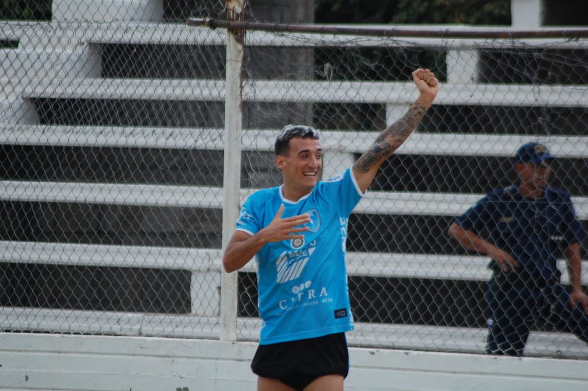 Agost hizo el gol de Gutiérrez ante Alianza antes que se suspenda la final de ida Agost hizo el gol de Gutiérrez ante Alianza antes que se suspenda la final de ida