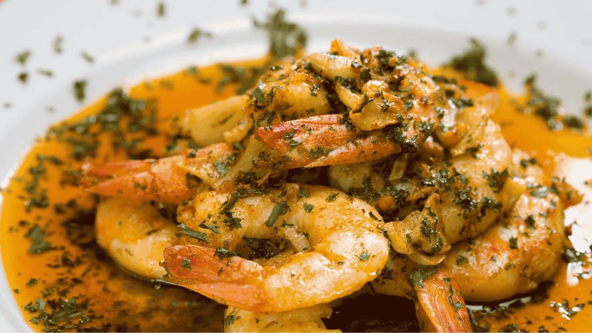 Receta de Gambas al ajillo: especiadas, fáciles y deliciosas con solo 6 ingredientes