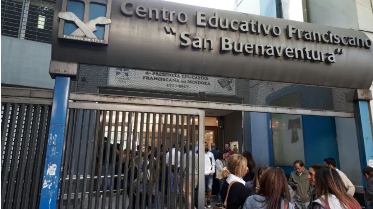 El colegio San Buenaventura evalúa sanciones tras la pelea a los golpes ...