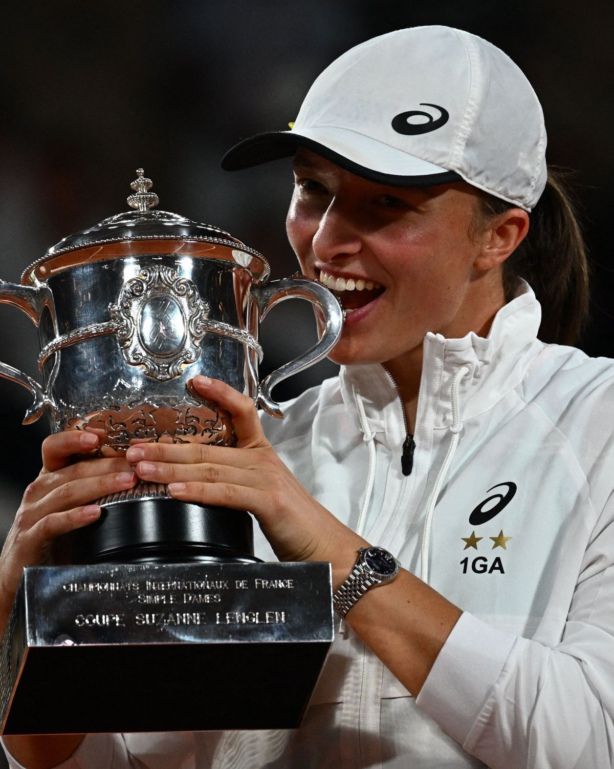 Iga Swiatek celebró en Roland Garros por segunda vez