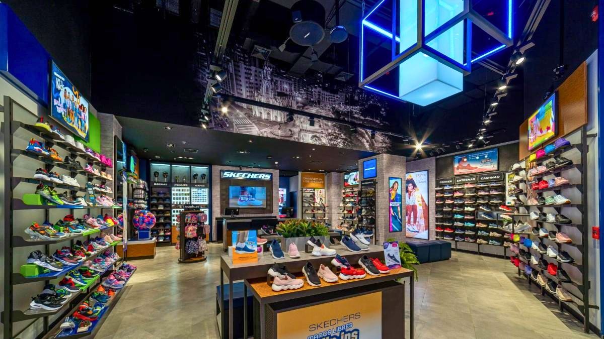 El nuevo local de ropa deportiva que arribó a Chile con una tienda gigante.