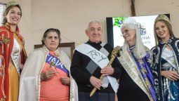 Los abuelos del Santa Marta eligieron a sus reyes de la Vendimia