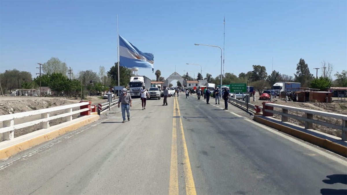 El corte en San Luis provocó faltantes de verdura y suba de preciosvisibility