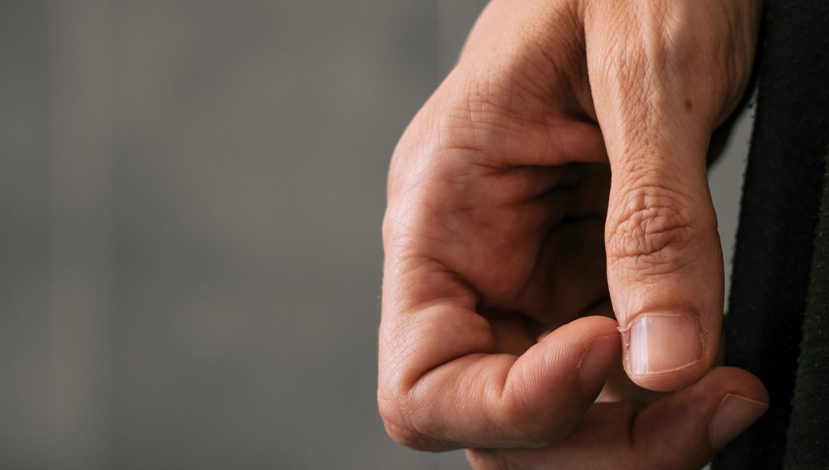 Por qué aparecen los padrastros en los dedos y qué significa su aparición