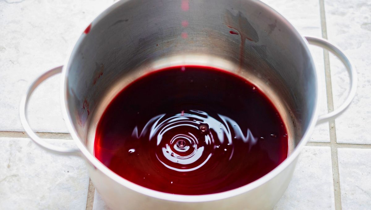 Hervir vinagre en una olla: 3 cosas de la cocina que puedes limpiar con este método
