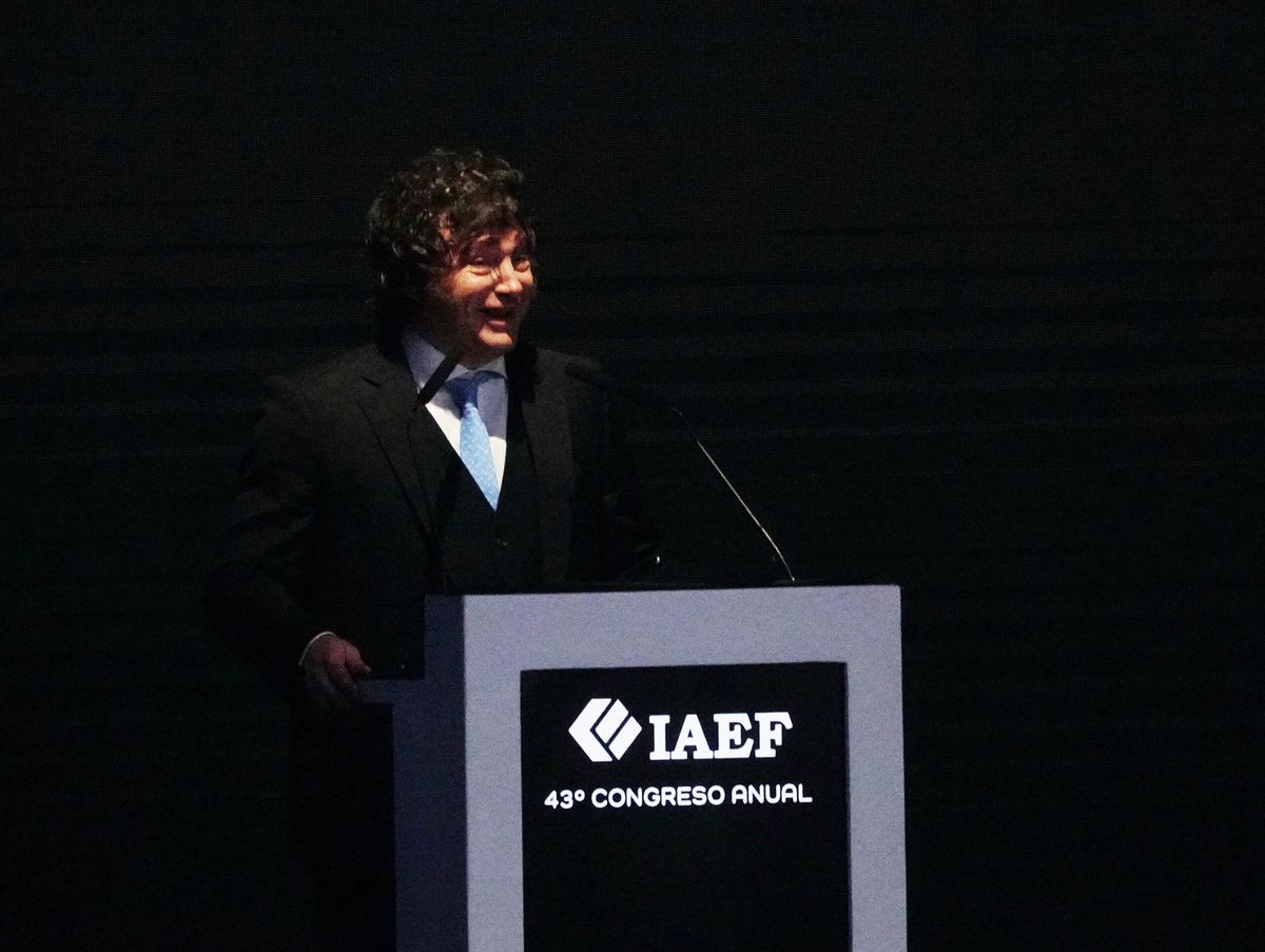 Varias veces se lo vio sonreír a Javier Milei cuando apeló a metáforas. Varias veces se lo vio sonreír a Javier Milei cuando apeló a metáforas.