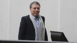 Así el ministro Dujovne esquivaba a la prensa tras la escalada del dólar