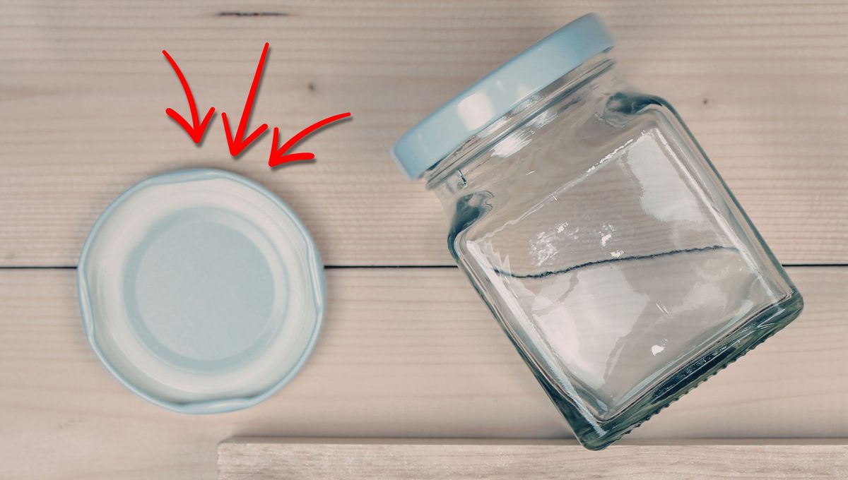 Por qué las tapas de los frascos tienen una goma en el interior y qué significa